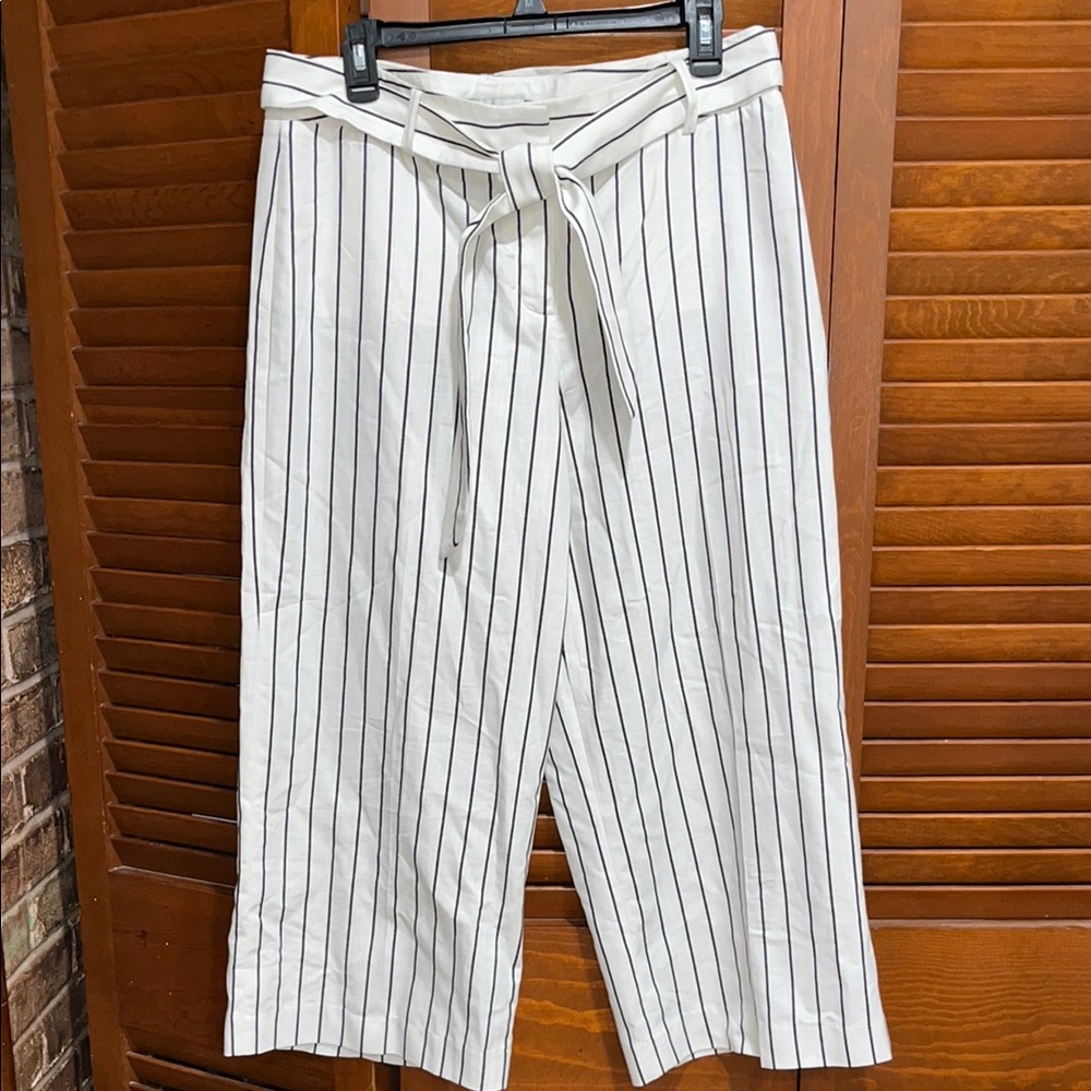 Tahari Striped Cream and Black Wide-Leg Cropped Pants